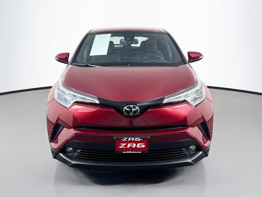 Used 2018 Toyota C-HR XLE FWD image 8