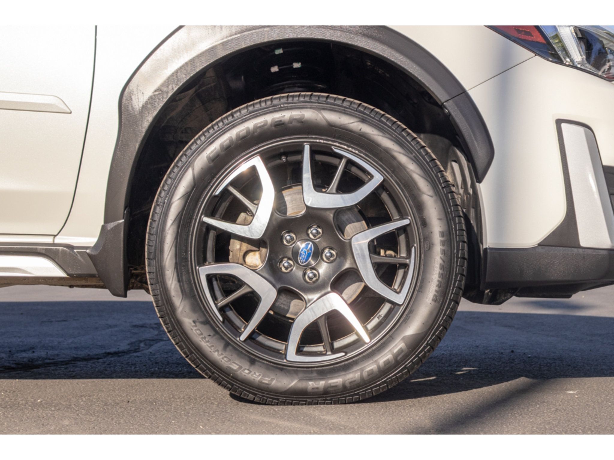Used 2023 Subaru Crosstrek Hybrid AWD/4WD image 9