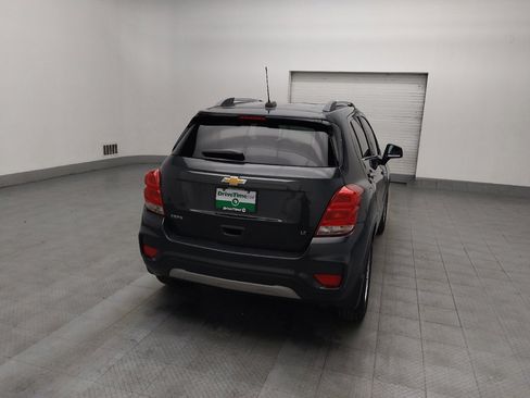Used 2018 Chevrolet Trax LT w/ LT Convenience Package image 7