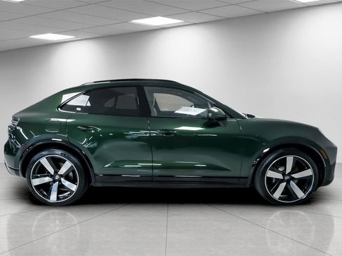 Certified 2024 Porsche Macan Turbo Electric image 9