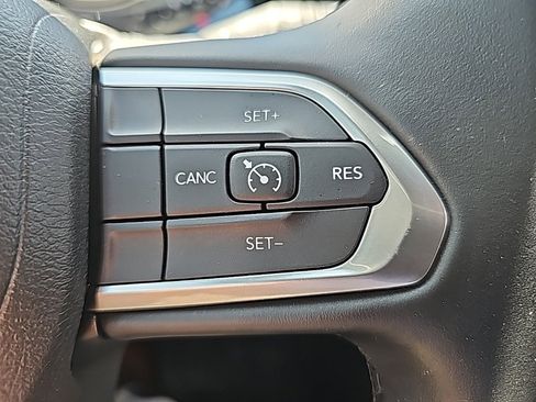 Certified 2022 Jeep Compass Altitude w/ Convenience Group image 32