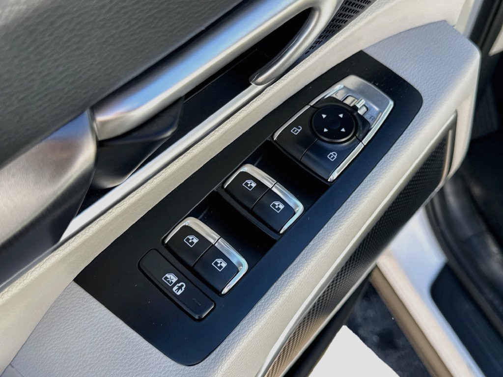 Used 2025 Kia Telluride S FWD image 12