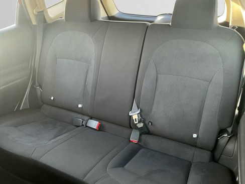 Used 2015 Nissan Rogue S w/ Convenience Package image 13