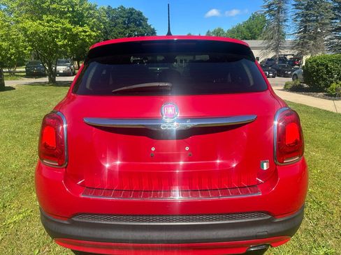 Used 2018 FIAT 500X Lounge FWD image 4