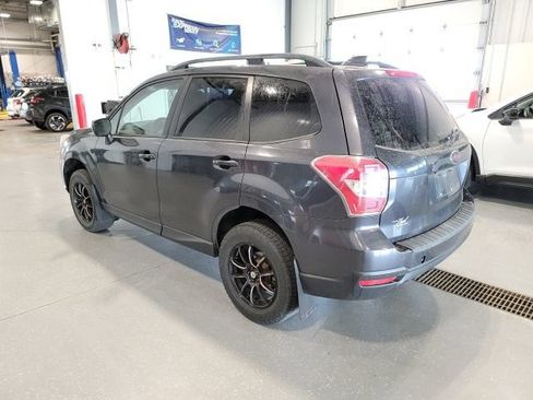 Used 2016 Subaru Forester 2.5i Premium w/ All-Weather Package AWD/4WD image 5