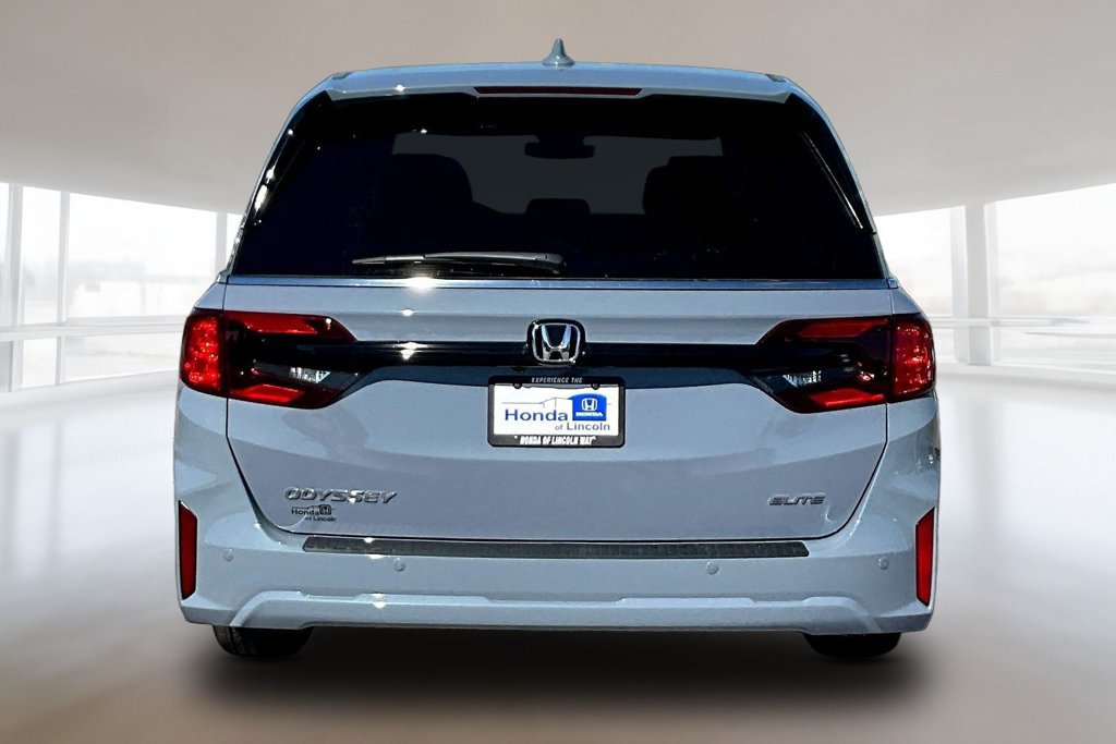 New 2027 Honda Odyssey Elite image 4