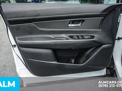 Used 2025 Nissan Murano SV AWD/4WD image 46
