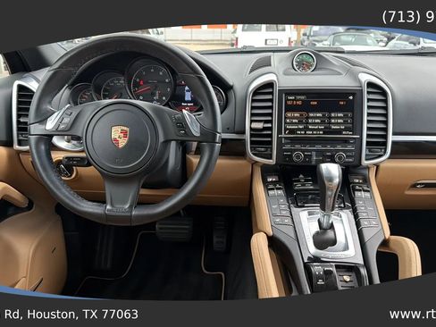 Used 2014 Porsche Cayenne image 38