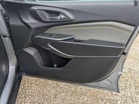 New 2026 Chevrolet Trax ACTIV w/ Sunroof Package image 33