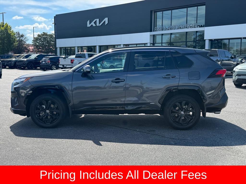 Used 2024 Toyota RAV4 SE AWD/4WD image 6