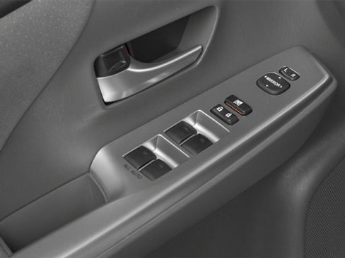 Used 2014 Toyota Prius V Five image 17