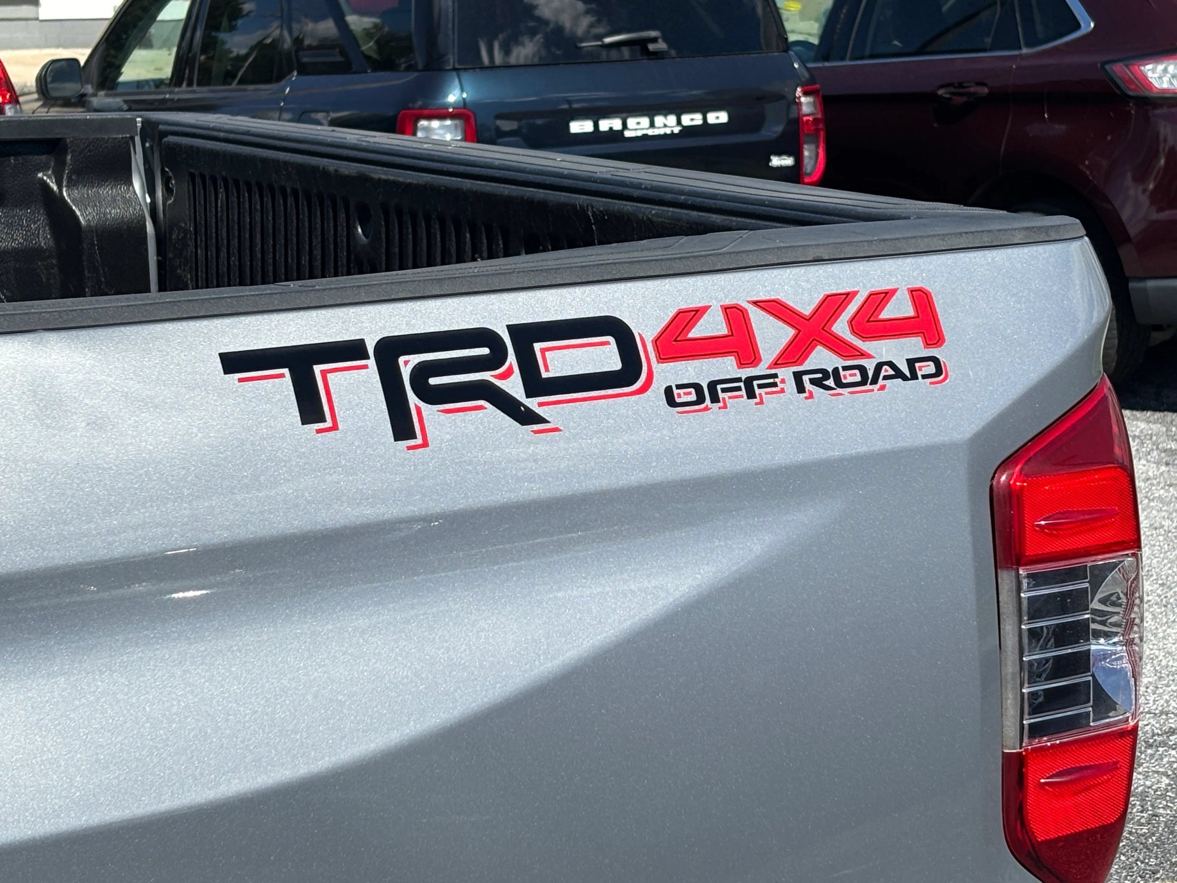 Used 2014 Toyota Tundra SR5 w/ TRD Off Road Package AWD/4WD image 30