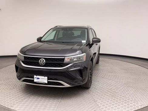 Used 2022 Volkswagen Taos SE AWD/4WD image 7