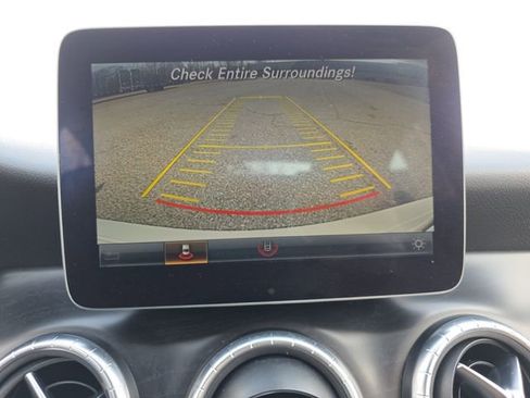 Used 2017 Mercedes-Benz CLA 250 image 25