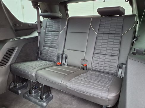 New 2024 Cadillac Escalade Premium Luxury Platinum w/ Heavy-Duty Trailer Package image 10