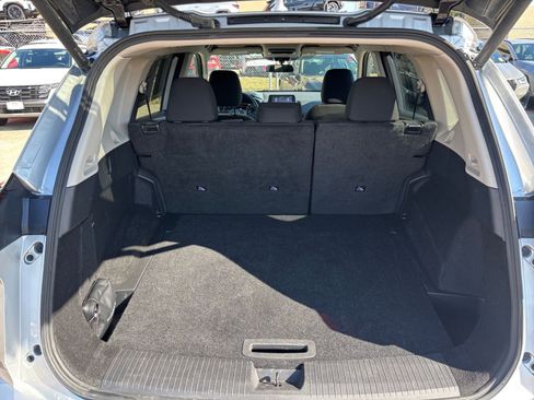 Used 2025 Nissan Rogue SV image 33