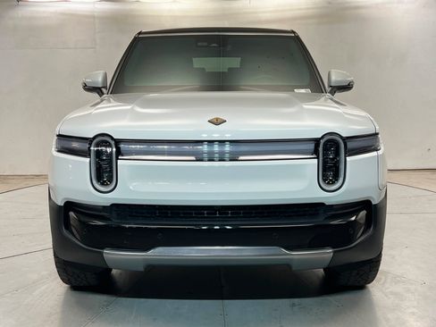 Used 2025 Rivian R1S Adventure Dual AWD/4WD image 8