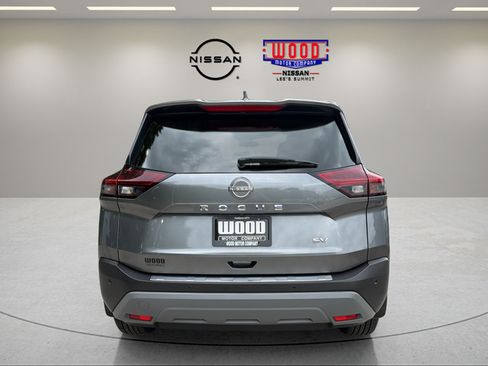 Used 2022 Nissan Rogue SV FWD image 5