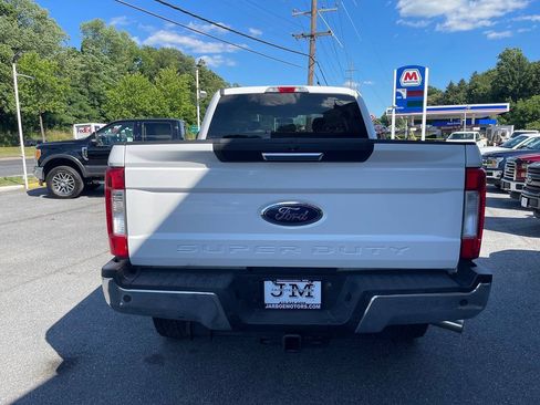 Used 2018 Ford F250 XLT w/ XLT Premium Package AWD/4WD image 7