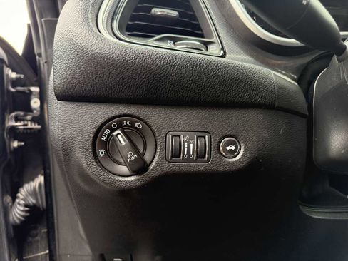 Used 2017 Dodge Challenger SXT Plus image 32