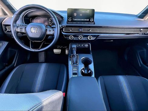 Used 2025 Honda Civic Sport image 8