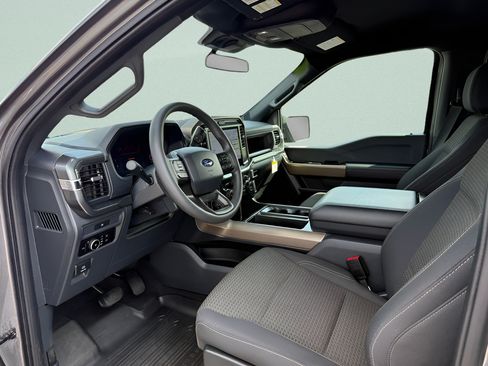 Used 2025 Ford F150 STX w/ Equipment Group 201A FX4 AWD/4WD image 4