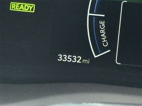 Used 2025 Toyota Camry SE image 15