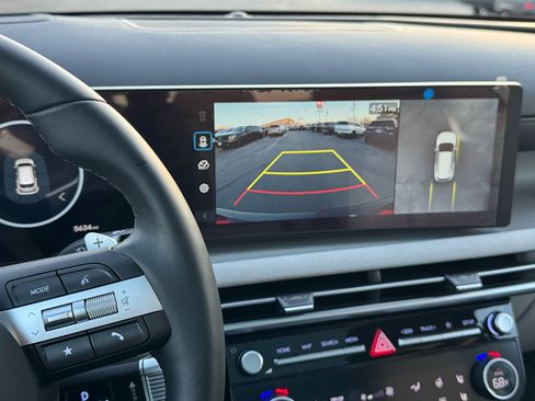 Used 2025 Hyundai Tucson Limited image 7