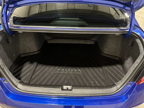 Used 2021 Honda Accord Sport image 9