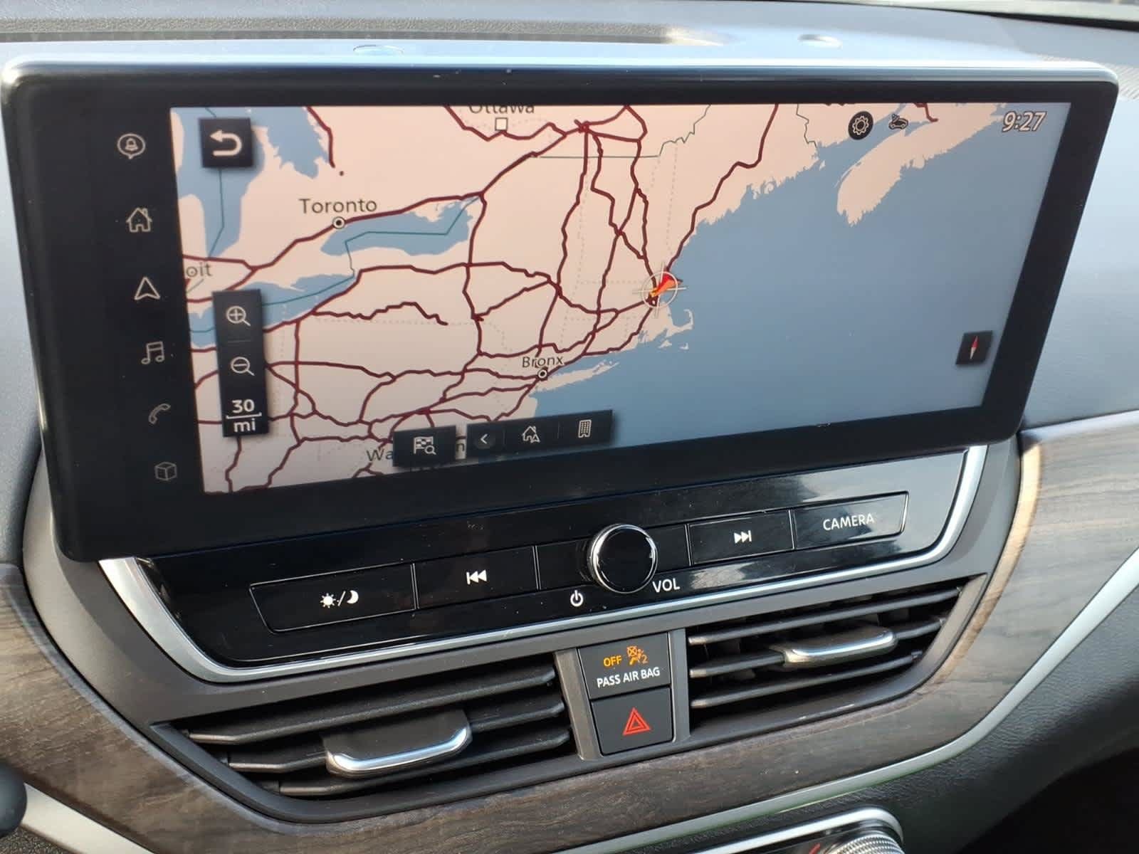 Used 2024 Nissan Altima 2.5 SL AWD/4WD image 19