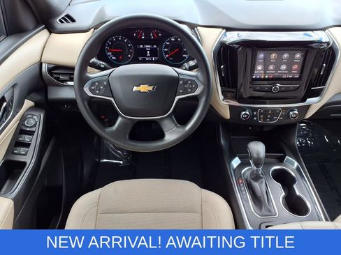 Used 2022 Chevrolet Traverse LS AWD/4WD image 5
