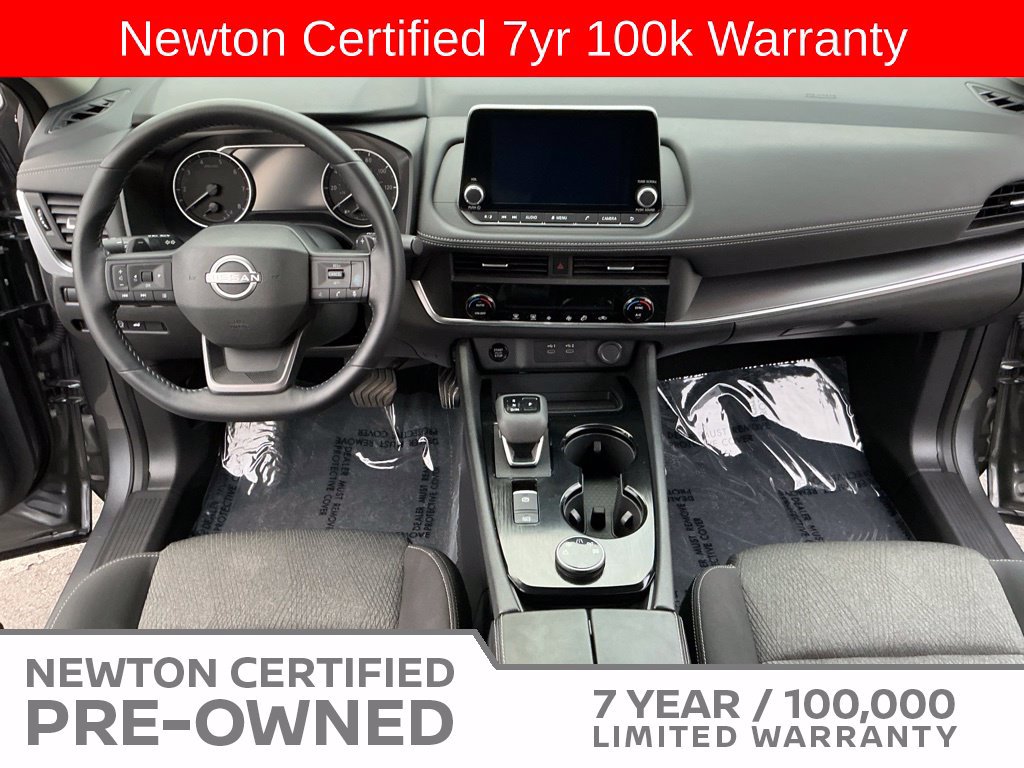 Used 2025 Nissan Rogue SV AWD/4WD image 12