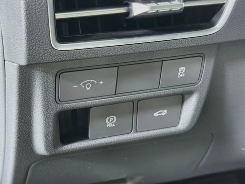 Used 2025 Hyundai Sonata SEL FWD image 17