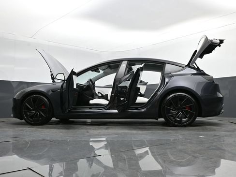 Used 2024 Tesla Model 3 Performance AWD/4WD image 37