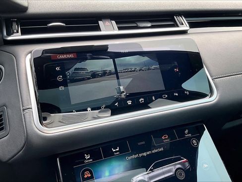 Used 2020 Land Rover Range Rover Velar R-Dynamic HSE image 25