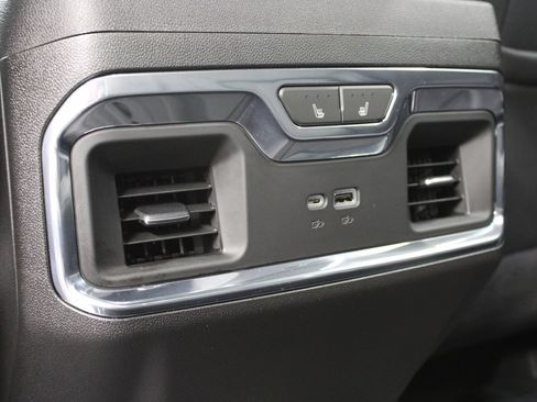 Used 2024 Chevrolet Silverado 1500 High Country w/ High Country Premium Package AWD/4WD image 18