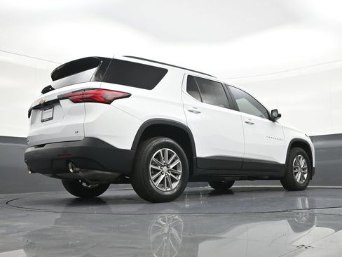 Used 2024 Chevrolet Traverse LT FWD image 30