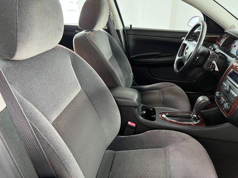 Used 2011 Chevrolet Impala LT FWD image 24