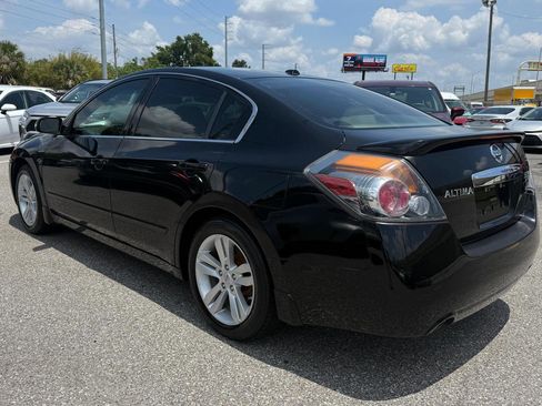 Used 2012 Nissan Altima 3.5 SR w/ Sport Pkg FWD image 4