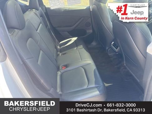 Used 2024 Tesla Model Y Performance AWD/4WD image 23