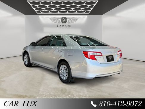 Used 2012 Toyota Camry LE FWD image 3