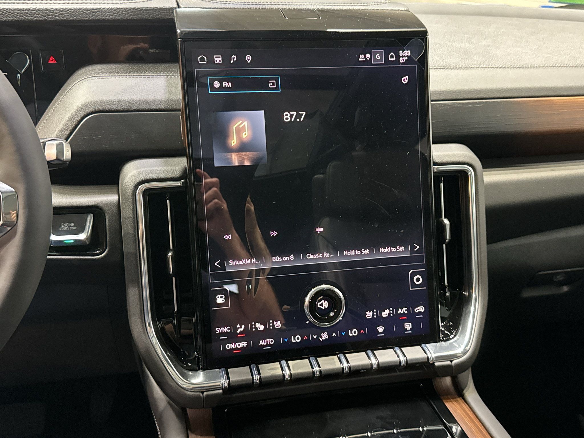 New 2027 GMC Yukon Denali w/ Denali Reserve Package AWD/4WD image 32