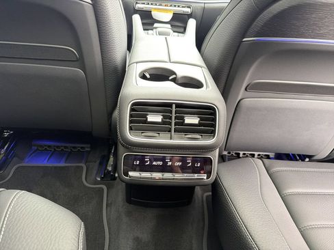 New 2026 Mercedes-Benz GLS 450 4MATIC image 15
