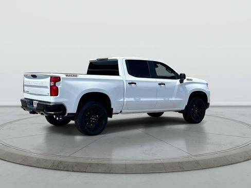Used 2025 Chevrolet Silverado 1500 LT Trail Boss w/ Protection Package AWD/4WD image 8