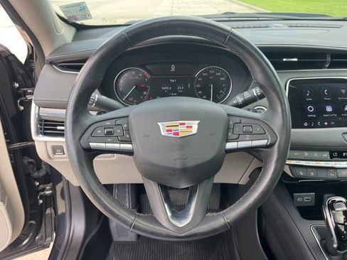 Certified 2023 Cadillac XT4 Premium Luxury FWD image 16