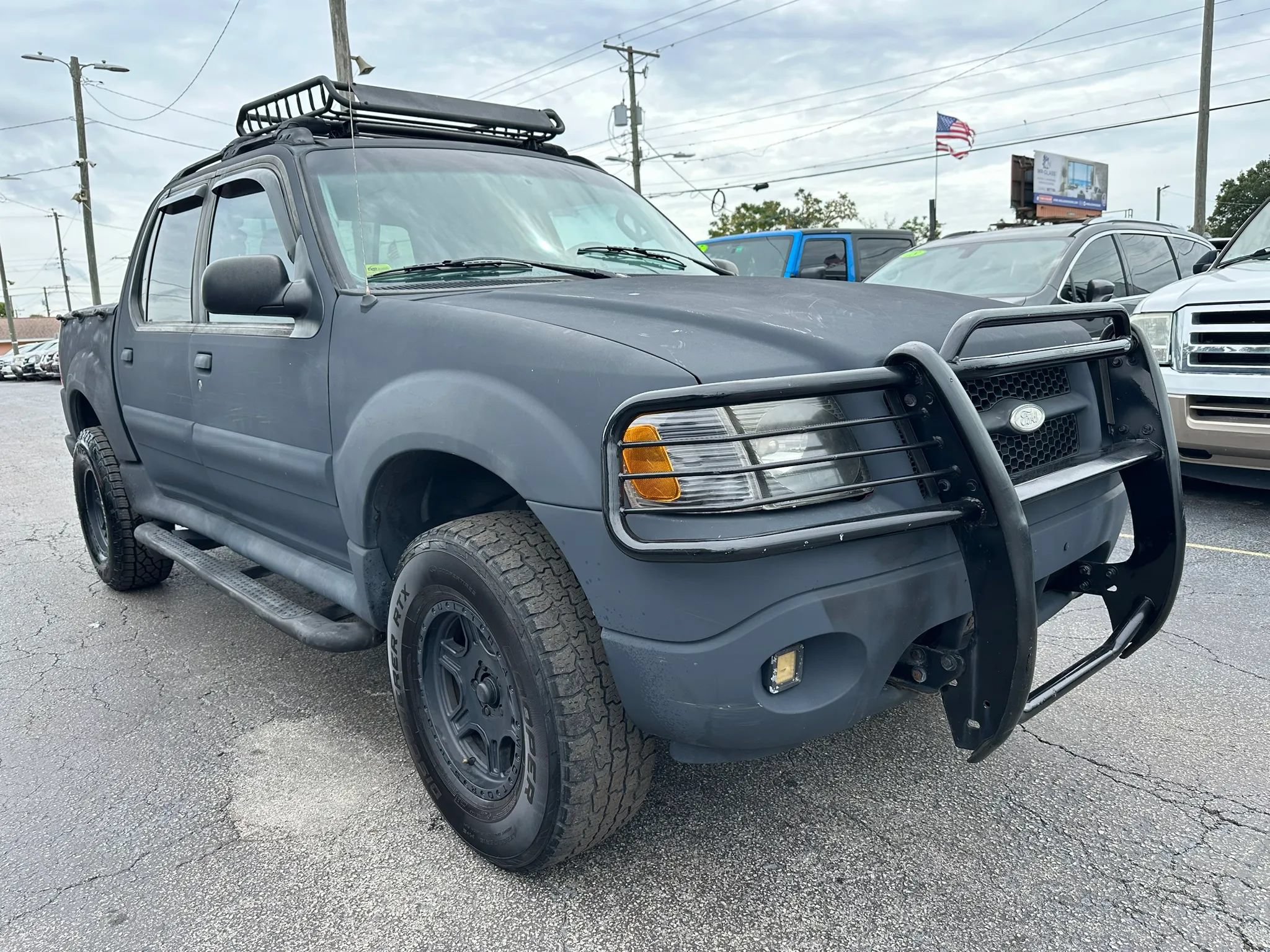 Used 2005 Ford Explorer Sport Trac XLS RWD image 4