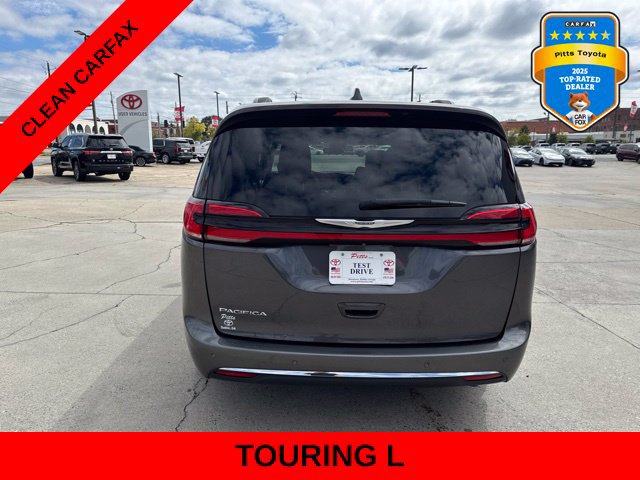 Used 2022 Chrysler Pacifica Touring-L FWD image 6