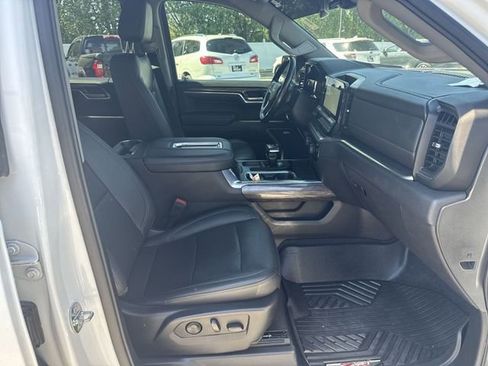 Used 2022 Chevrolet Silverado 1500 LTZ image 27