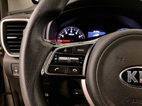 Used 2021 Kia Sportage LX w/ LX AWD Popular Package image 17