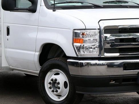 New 2026 Ford E-450 and Econoline 450 Super Duty w/ Power Equipment Group image 3